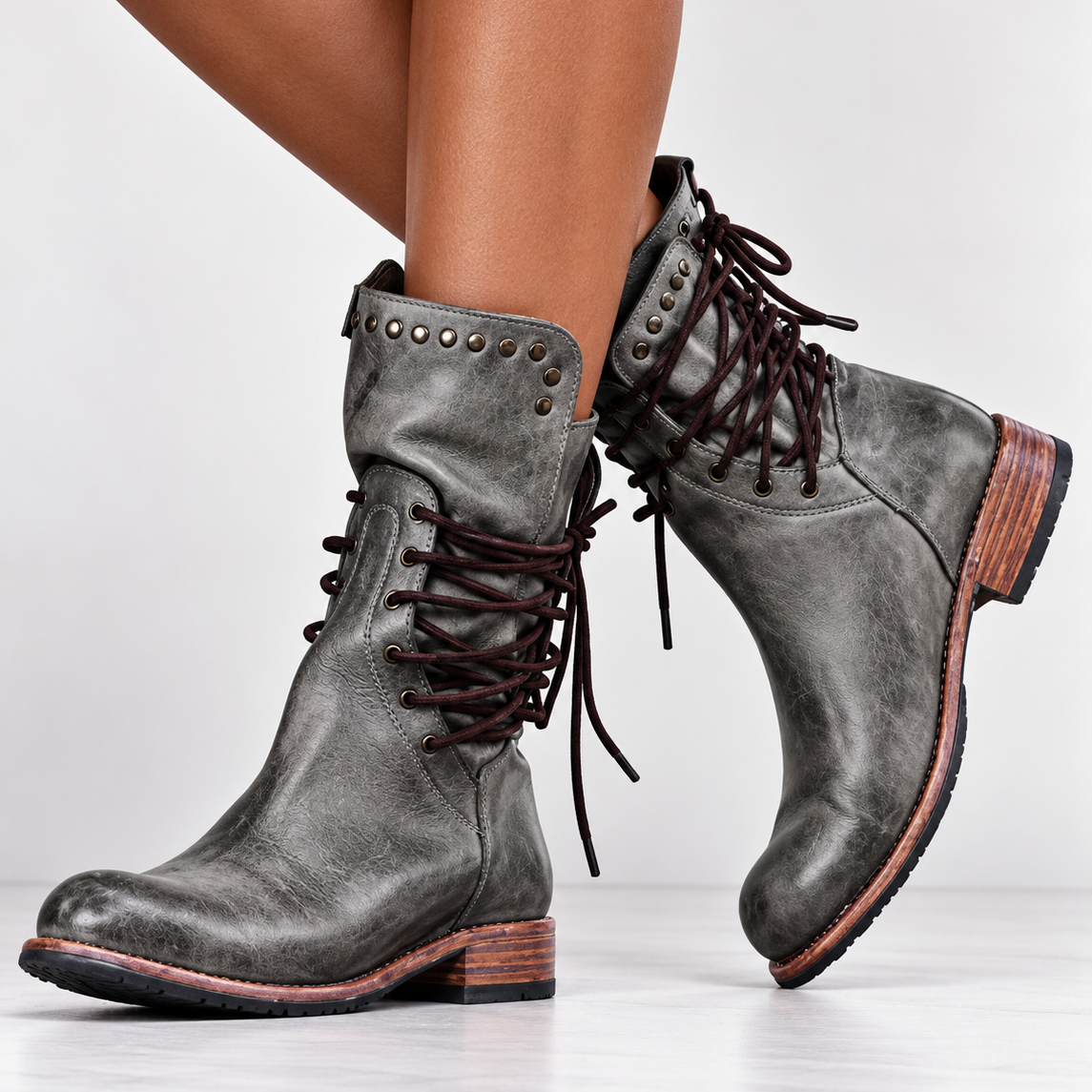 Zelina | Dames enkellaarsjes met veters en studs